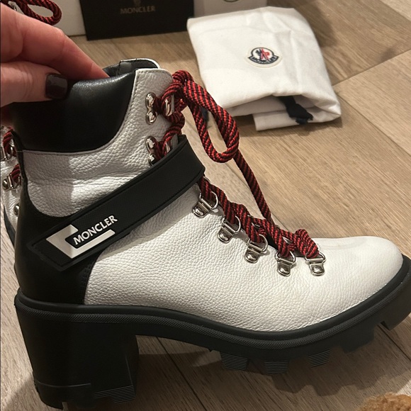 VG Moncler Women's Lace-Up Boots in White and Black with Red Accents (sz39.5) - Picture 5 of 12